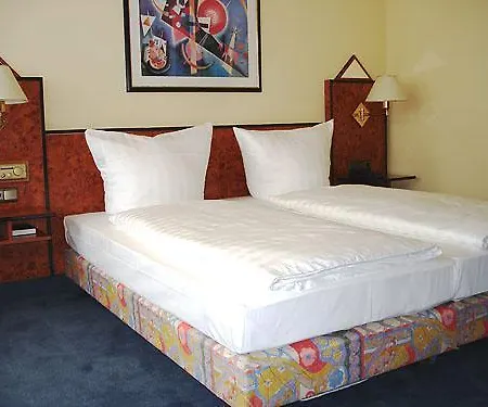 Hotel President Frankfurt 3*